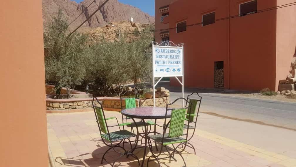Auberge Restaurant Fatihi Freres Tinghir Bagian luar foto