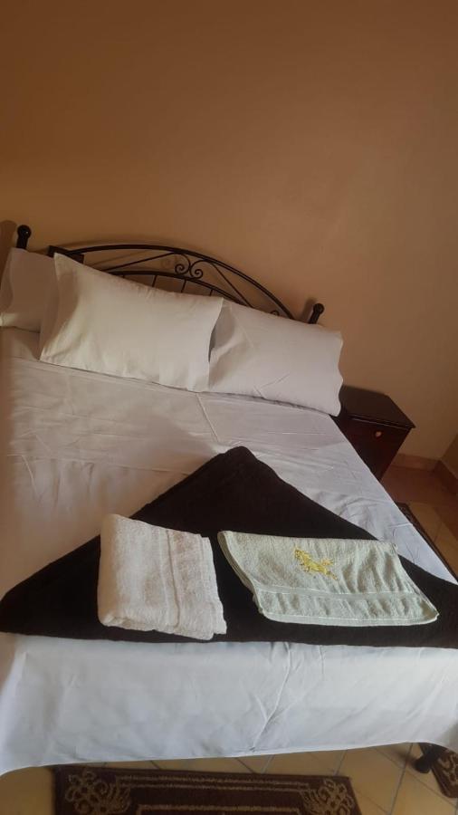 Auberge Restaurant Fatihi Freres Tinghir Bagian luar foto